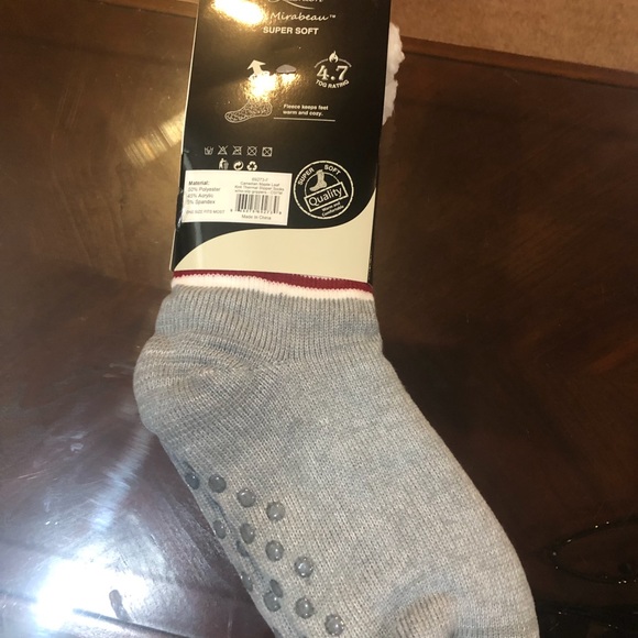 CANADIAN SLIPPER SOCKS - Picture 2 of 3